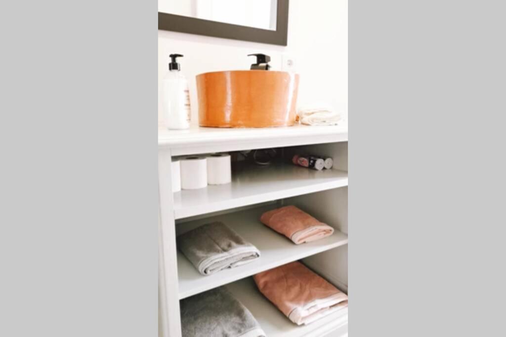Apartamento La Teja-Parking Privado Appartement Carmona  Buitenkant foto