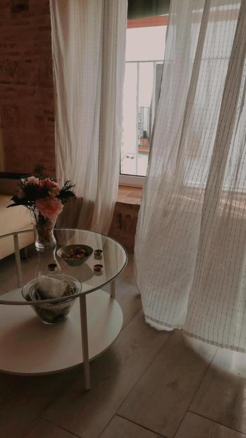 Apartamento La Teja-Parking Privado Appartement Carmona  Buitenkant foto